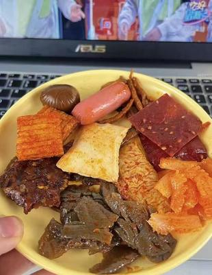 百草味辣卤大礼包到手75包