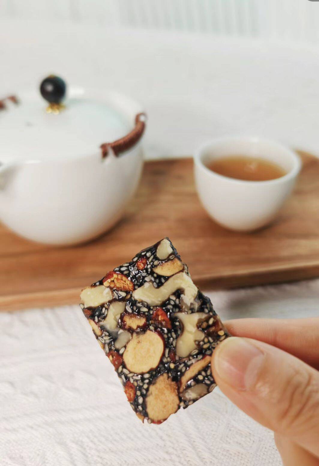 拍4！东阿红枣阿胶糕固元糕