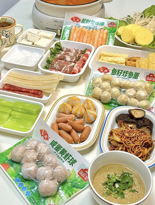 安井鱼籽包鱼豆腐鱼丸蟹棒锁鲜装袋火锅丸子