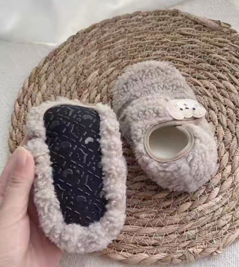 欧孕宝宝鞋袜秋冬婴儿鞋6到12个月软底