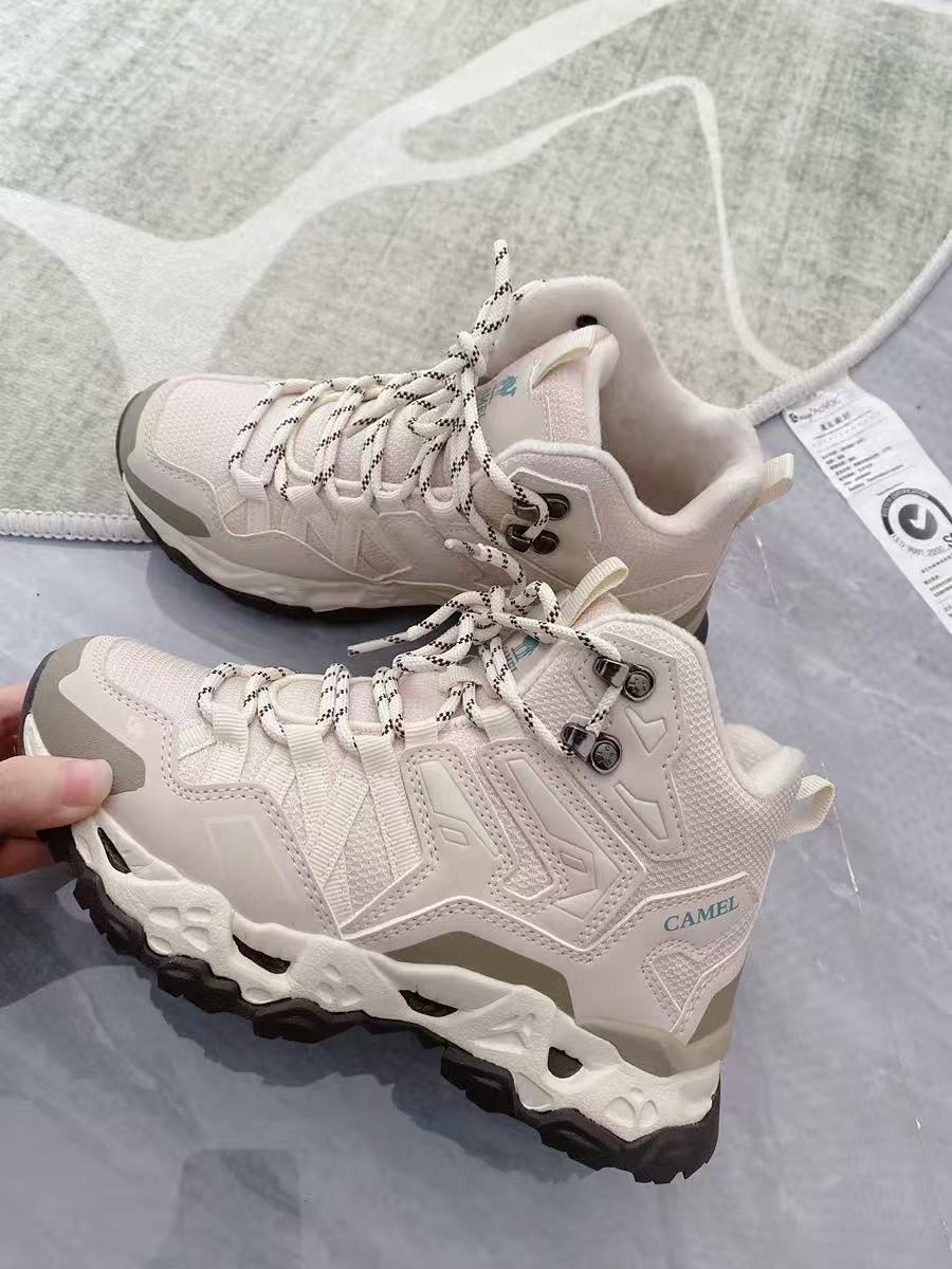 骆驼登山鞋男女防滑保暖户外运动鞋